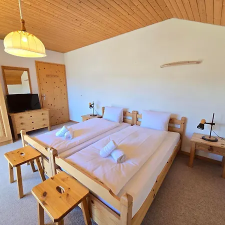 Holiday home Tgesa Capricorn