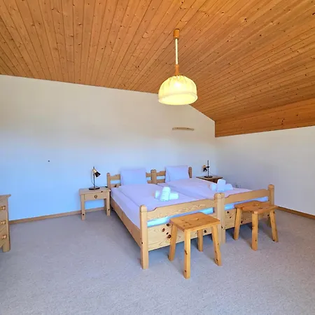 Tgesa Capricorn Holiday home